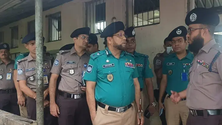টিআইবির প্রতিবেদনের সঙ্গে পুলিশের পরিসংখ্যানের মিল নেই : ডিএমপি কমিশনার