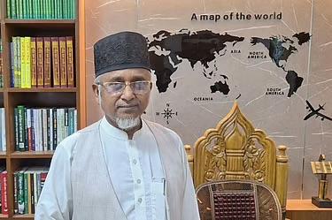 জামায়াত থেকে বহিষ্কৃত গাজী নজরুলের এমপি পদ থাকবে কি? সংবিধানে যা বলা আছে